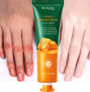 BIOAQUA Honey Vitamin E Moisturizing & Nourishing Manuka Hand Cream 30g