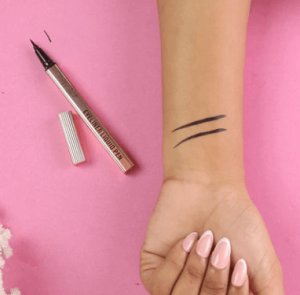 Emelie Paris Matte Maker Perfecting Eyeliner
