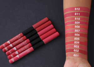 6 Emelie Paris Lip Pencils